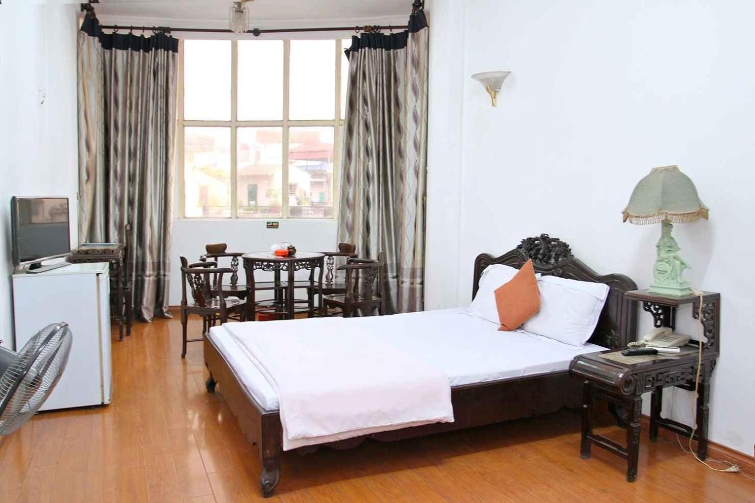 Hoang Cuong Hotel 15 Nguyen Thai Hoc Hanoi Luaran gambar